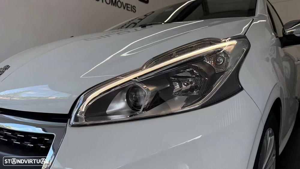 Peugeot 208 1.6 BlueHDi Allure - 3