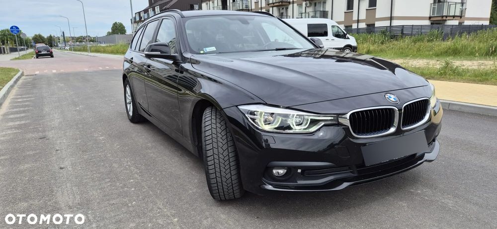 BMW Seria 3 320d xDrive Advantage sport - 1