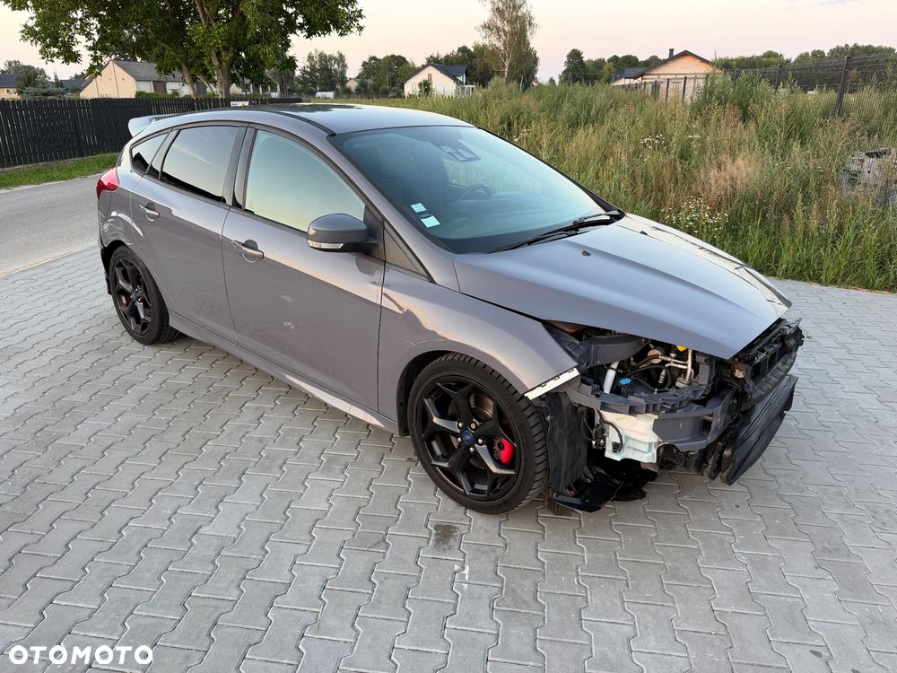 Ford Focus 2.0 TDCi ST-2 PowerShift - 1