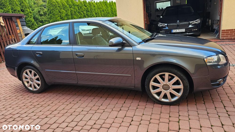 Audi A4 Limousine - 23