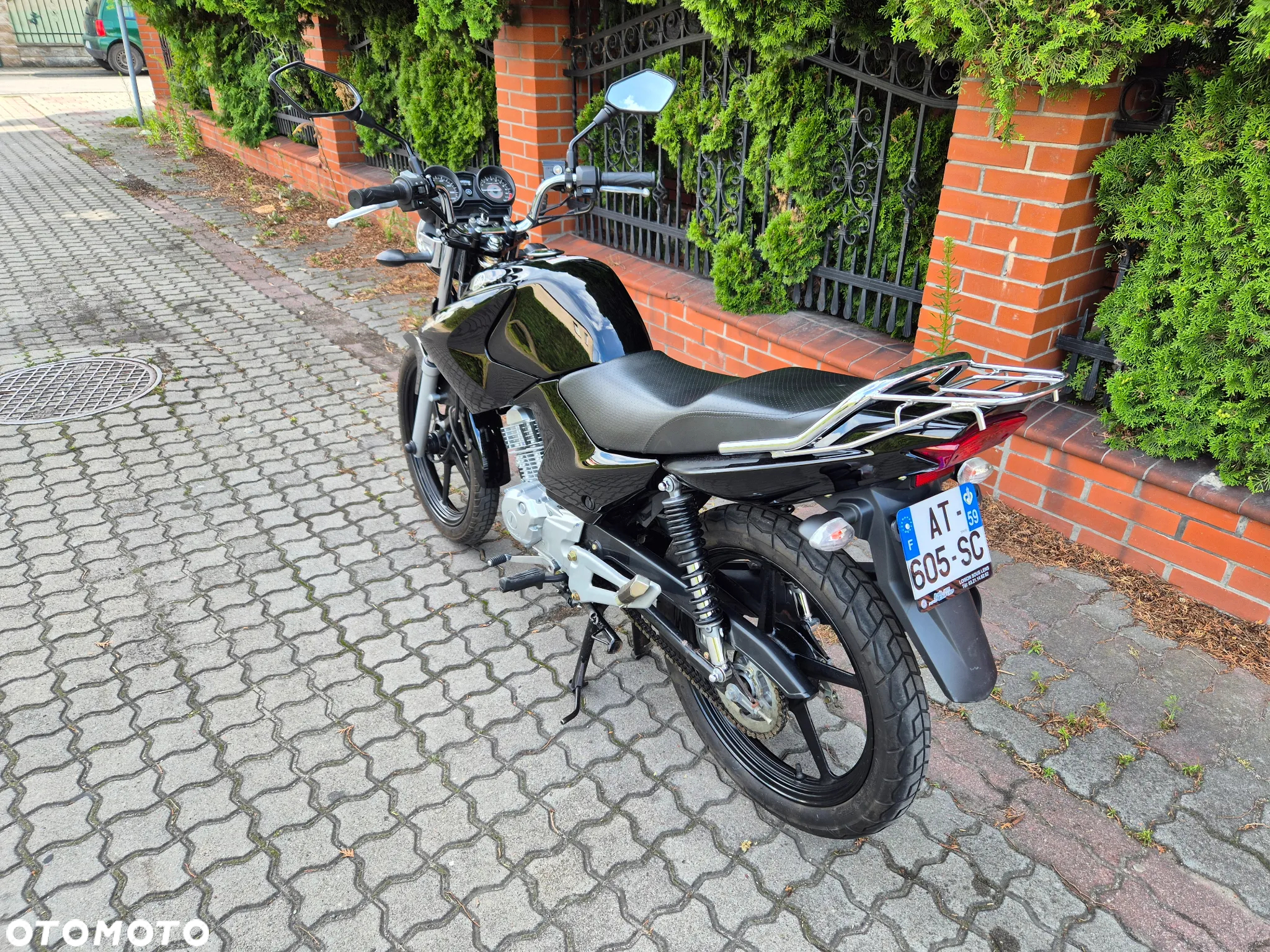 Yamaha YBR - 3