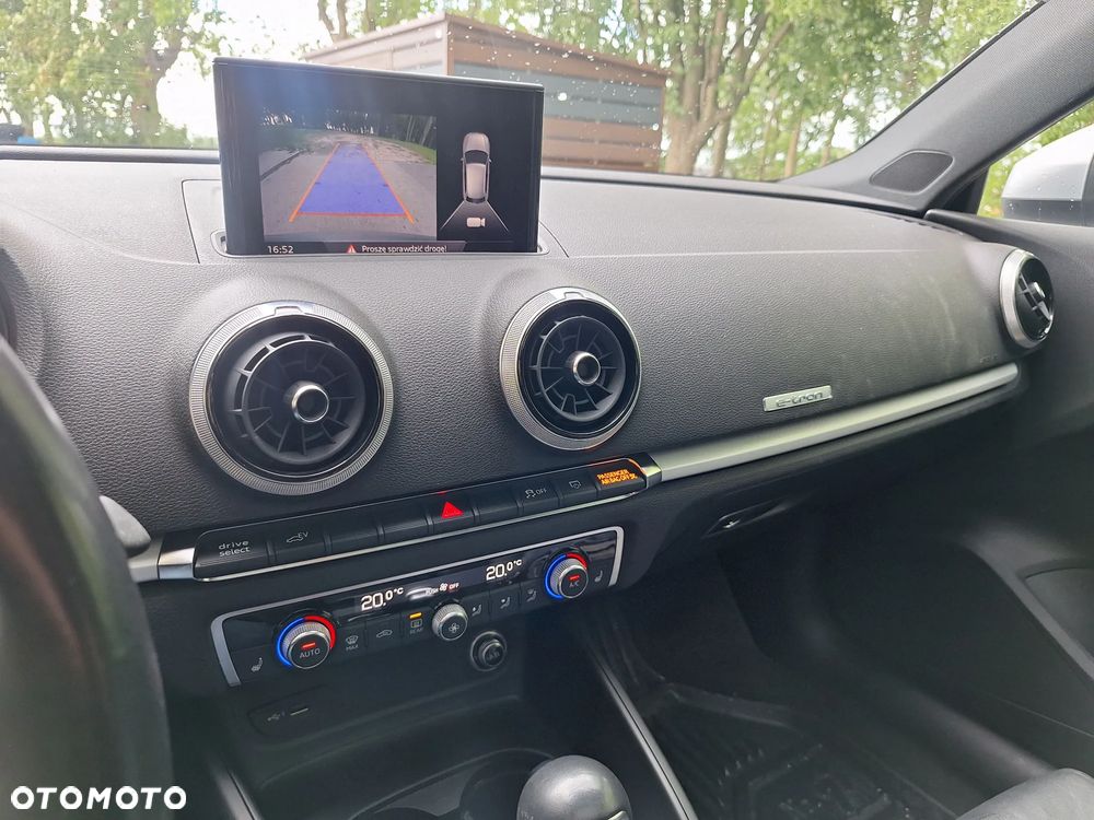 Audi A3 Sportback - 12
