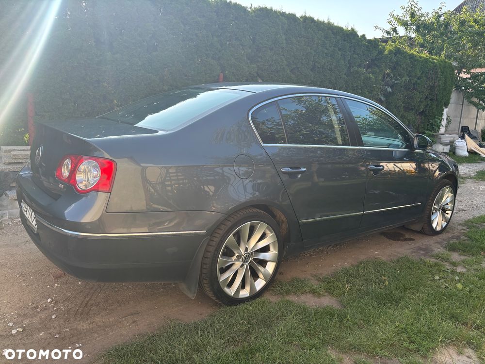 Volkswagen Passat 1.8 TSI Comfortline - 2