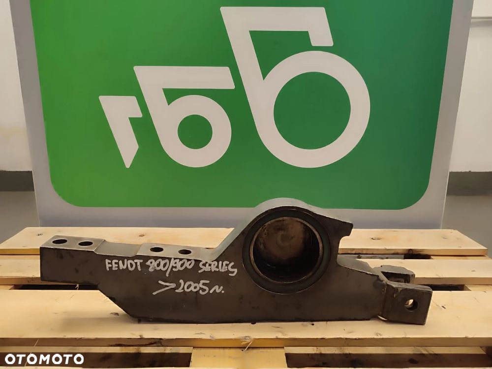 Wspornik ucho mostu Fendt serii 800/900 - 1