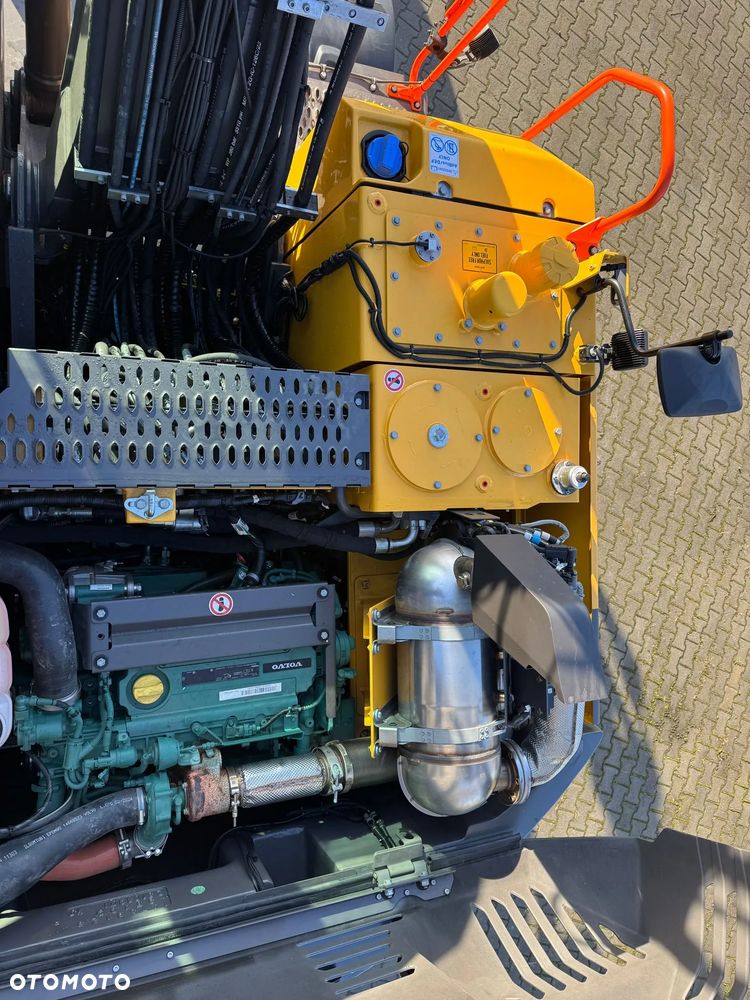 Volvo EWR150E KOPARKA KOŁOWA (NEW) - 37