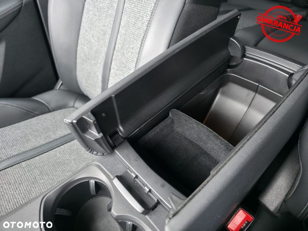 Peugeot 3008 PureTech 130 Stop & Start GPF Allure Pack - 36