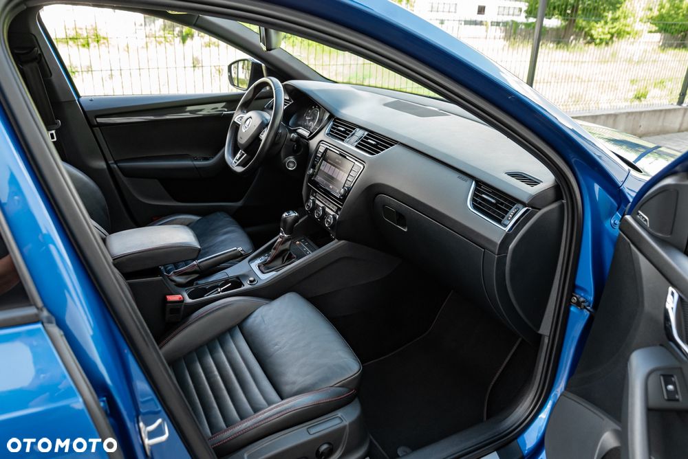 Skoda Octavia 2.0 TSI (Green tec) DSG RS - 21