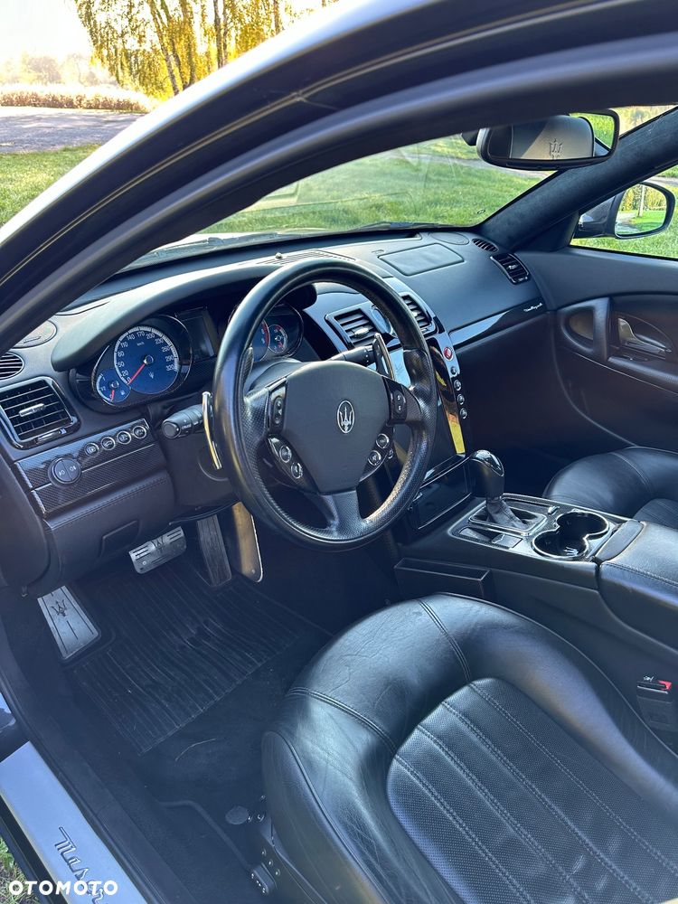 Maserati Quattroporte - 9