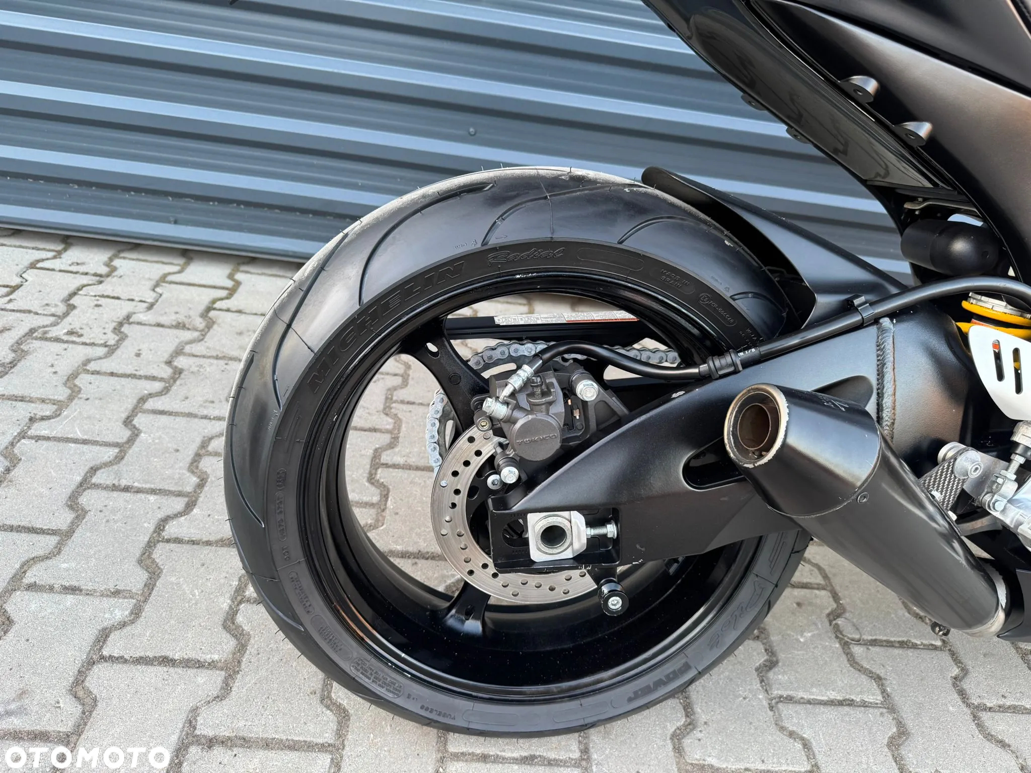 Suzuki GSX-R - 13