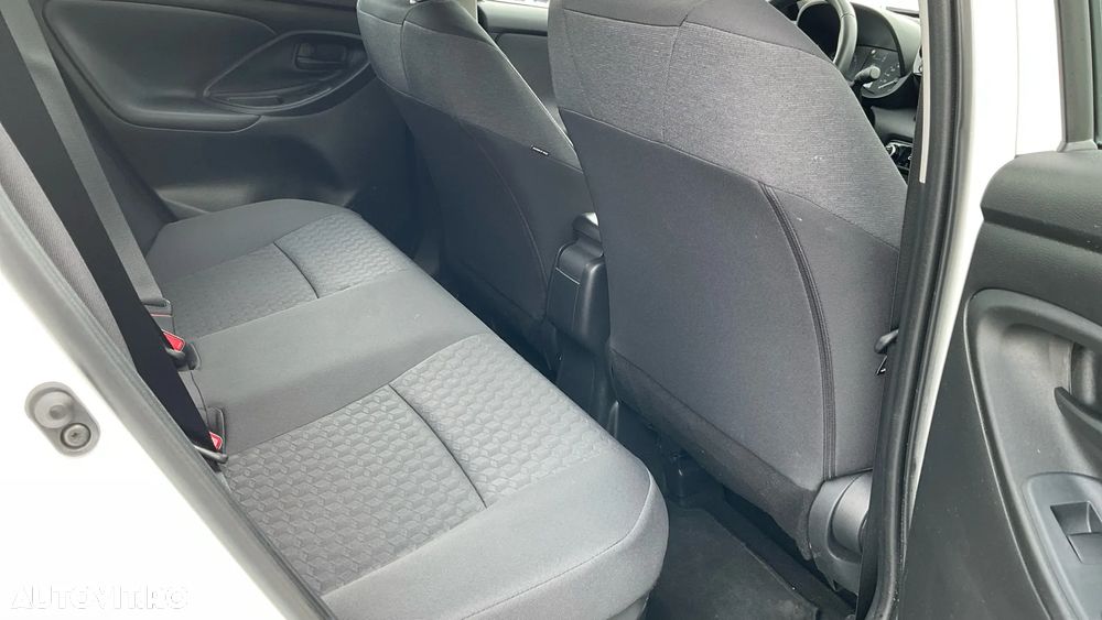 Toyota Yaris 1.5 VVT-i HSD Dynamic - 7