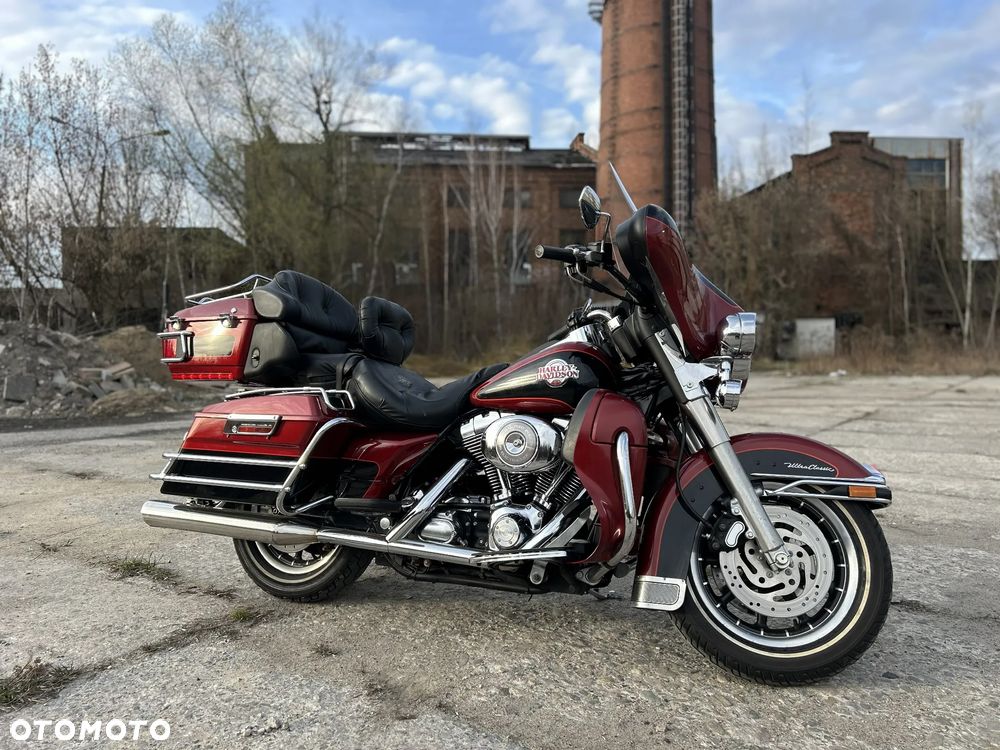 Harley-Davidson FLHTCU Ultra - 1