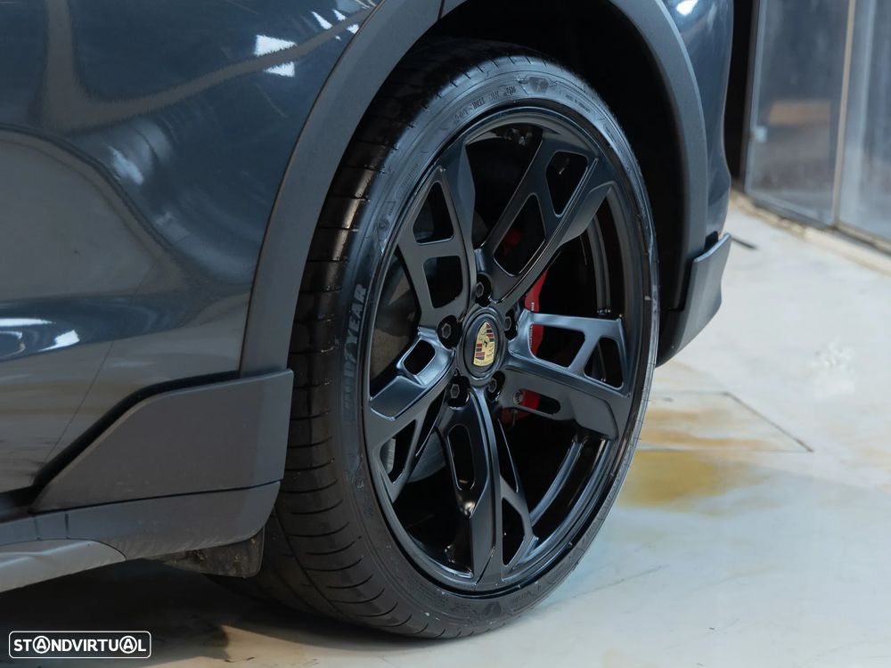 Porsche Taycan 4S - 21
