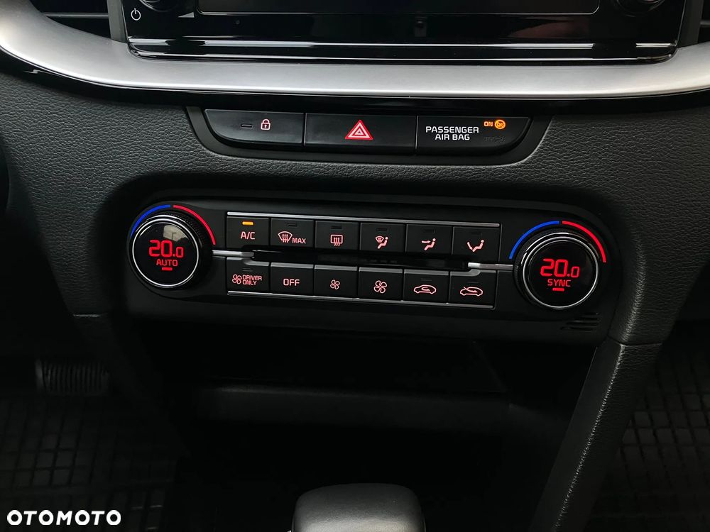 Kia Ceed 1.6 GDI PHEV L Business Line DCT - 30
