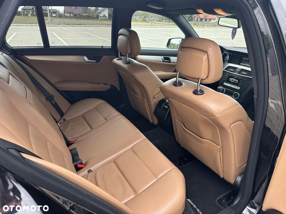 Mercedes-Benz Klasa C 200 CDI Avantgarde Edition - 15
