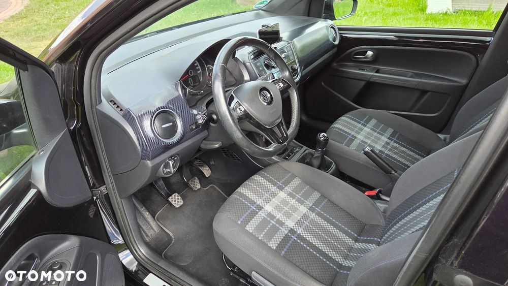 Volkswagen up! club - 8