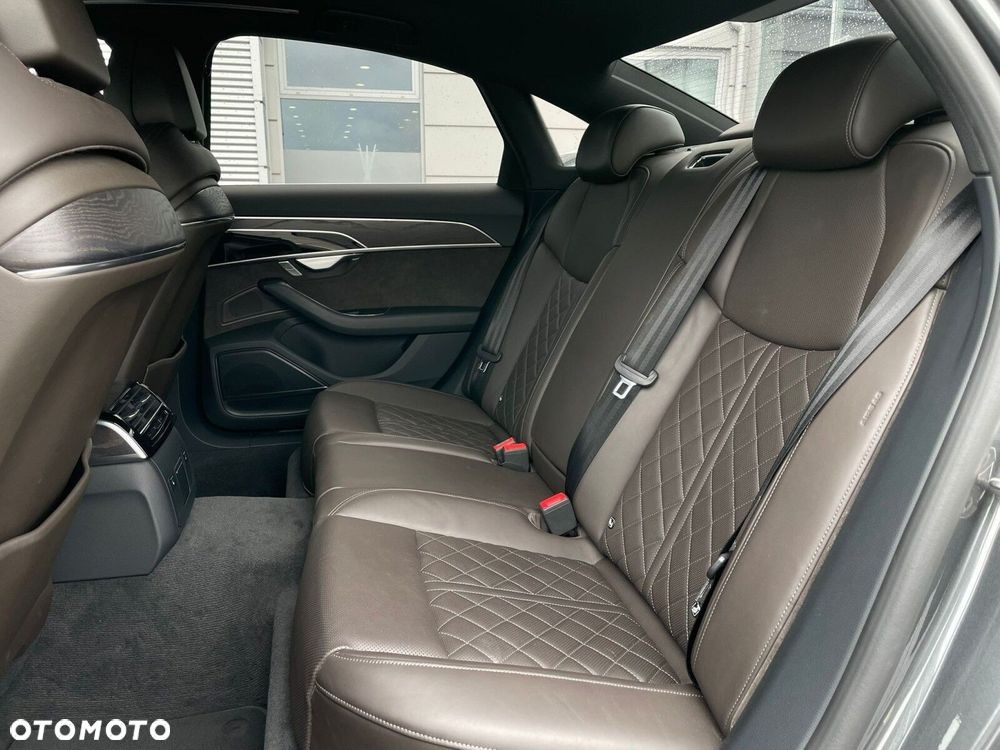 Audi A8 - 13