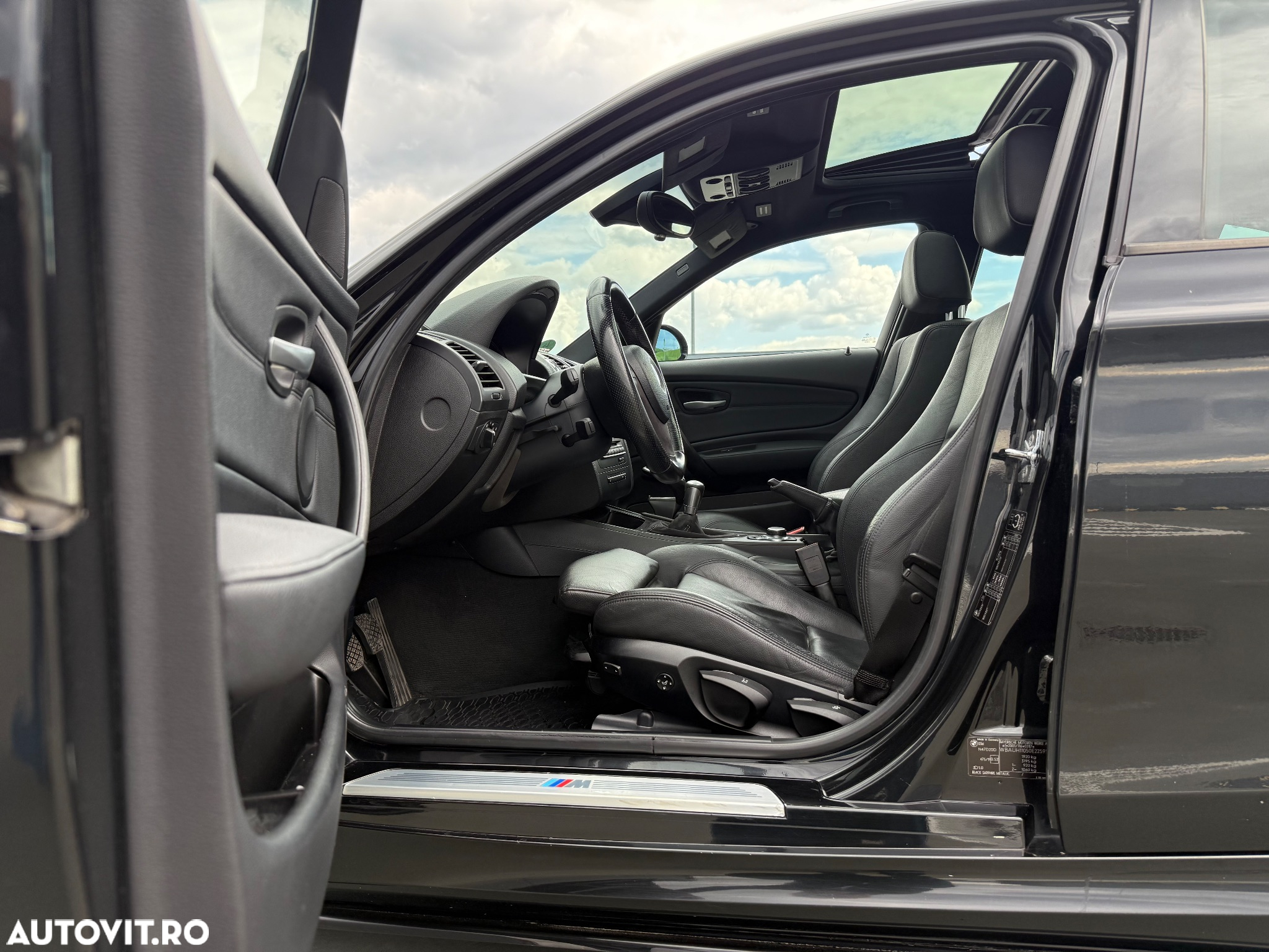 BMW Seria 1 123d - 17