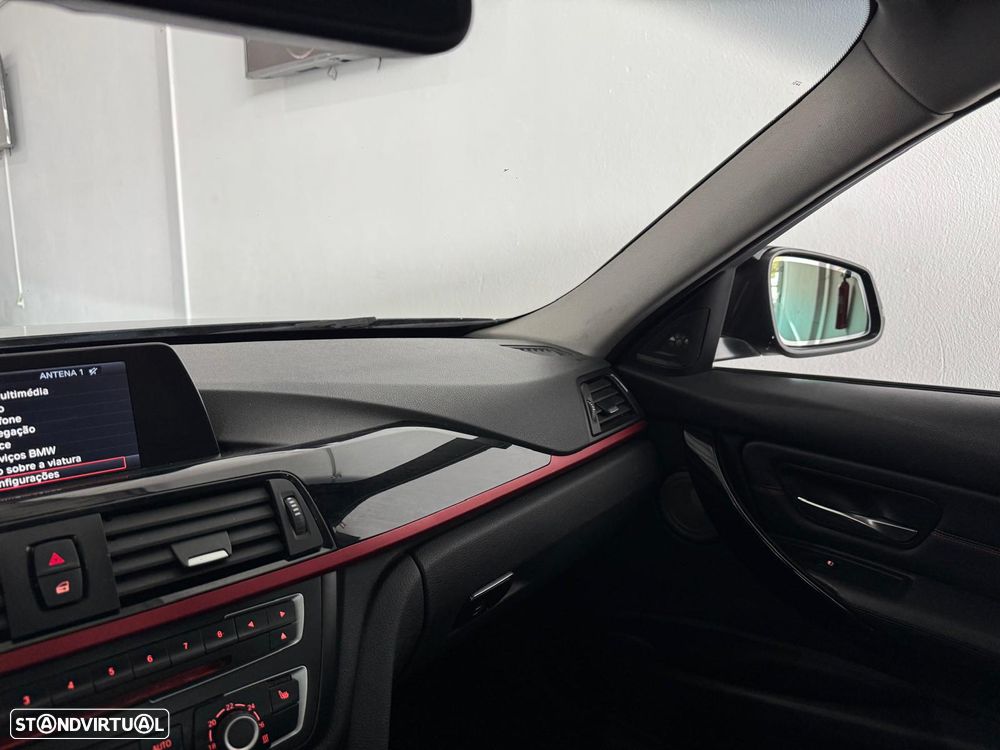 BMW 320 d Auto Pack M - 18