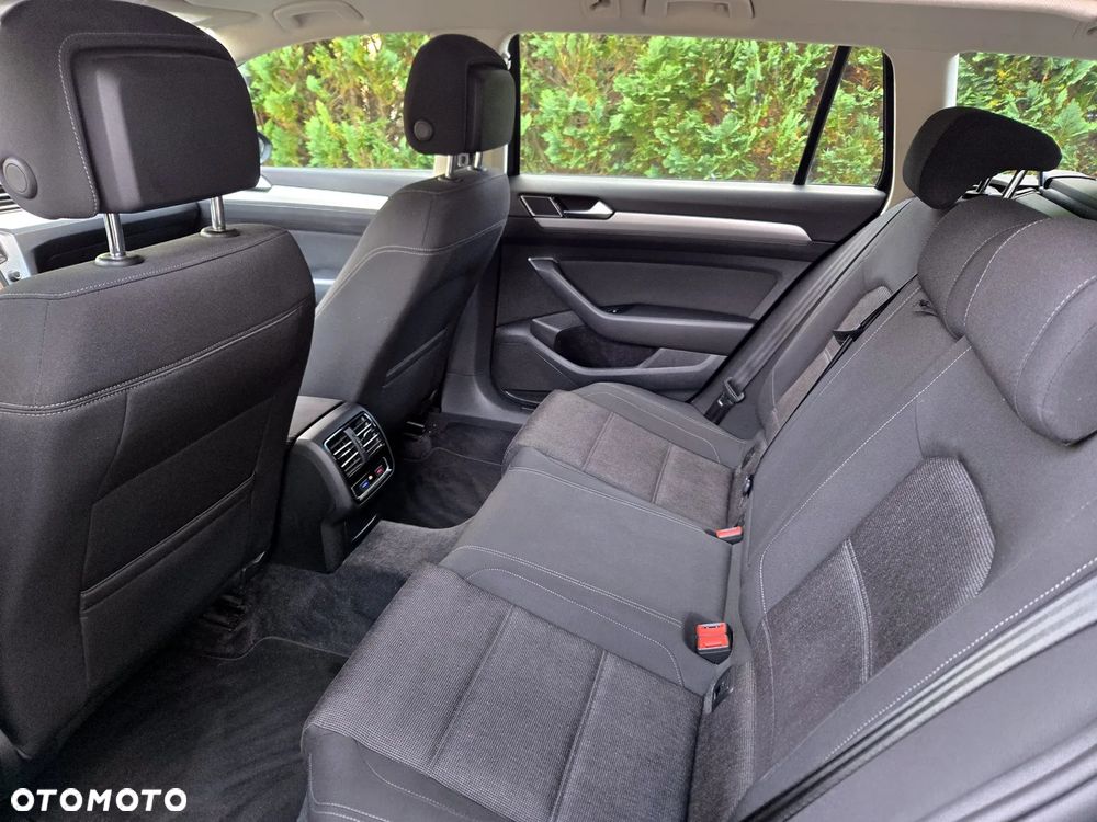 Volkswagen Passat 2.0 TDI BMT Comfortline - 9