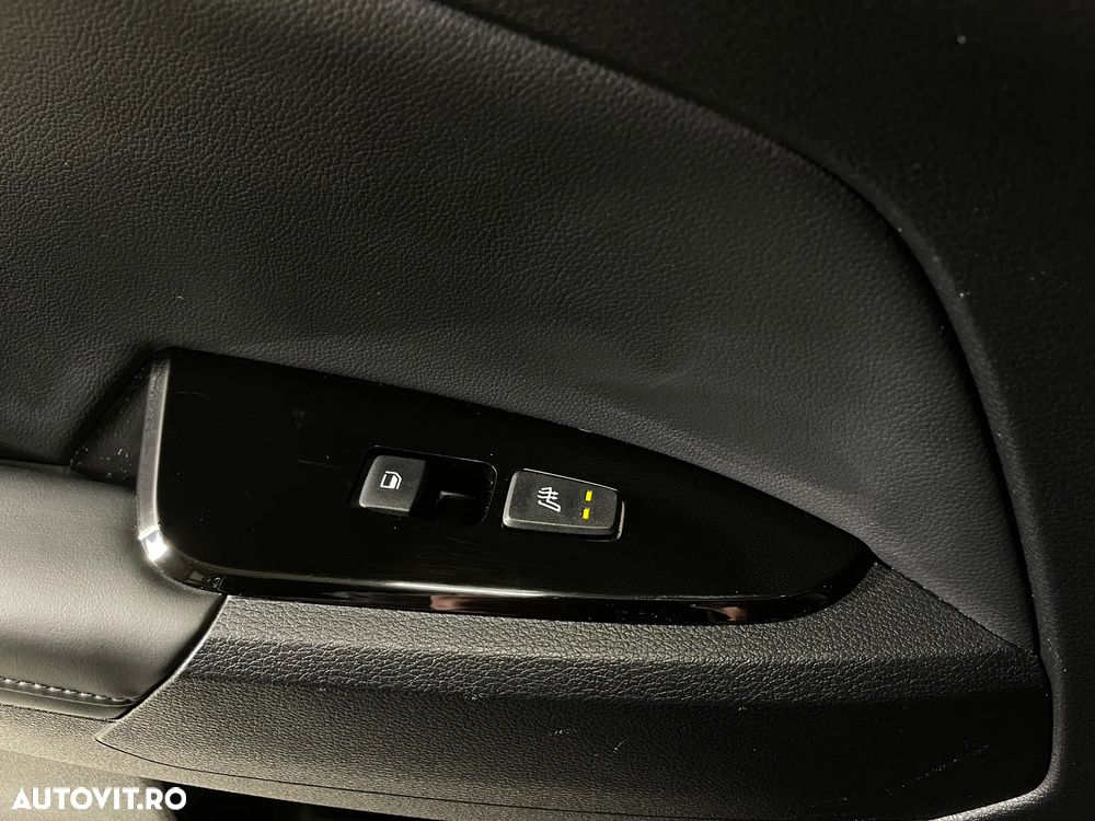 Kia Sportage 1.6 T-GDI HEV 6AT 4x2 Business Line - 20