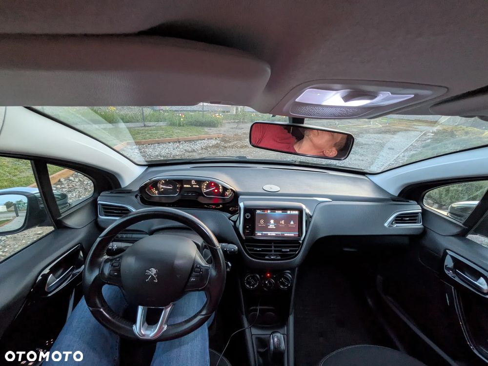 Peugeot 208 82 PureTech Style - 15