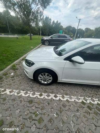 Volkswagen Golf - 10