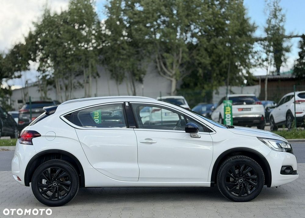 DS Automobiles DS 4 Crossback - 12