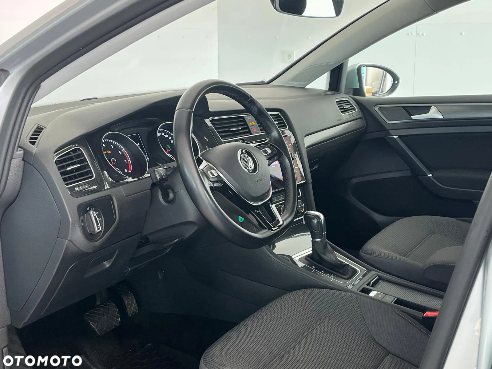 Volkswagen Golf VII 1.5 TSI BMT Comfortline DSG - 16