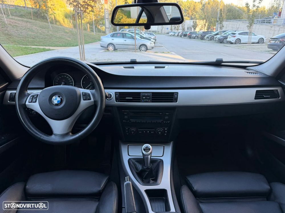 BMW 320 d Exclusive - 6