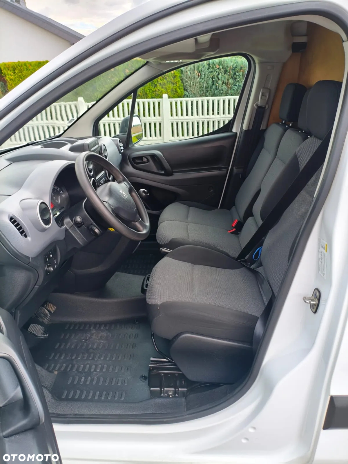Peugeot PARTNER - 21