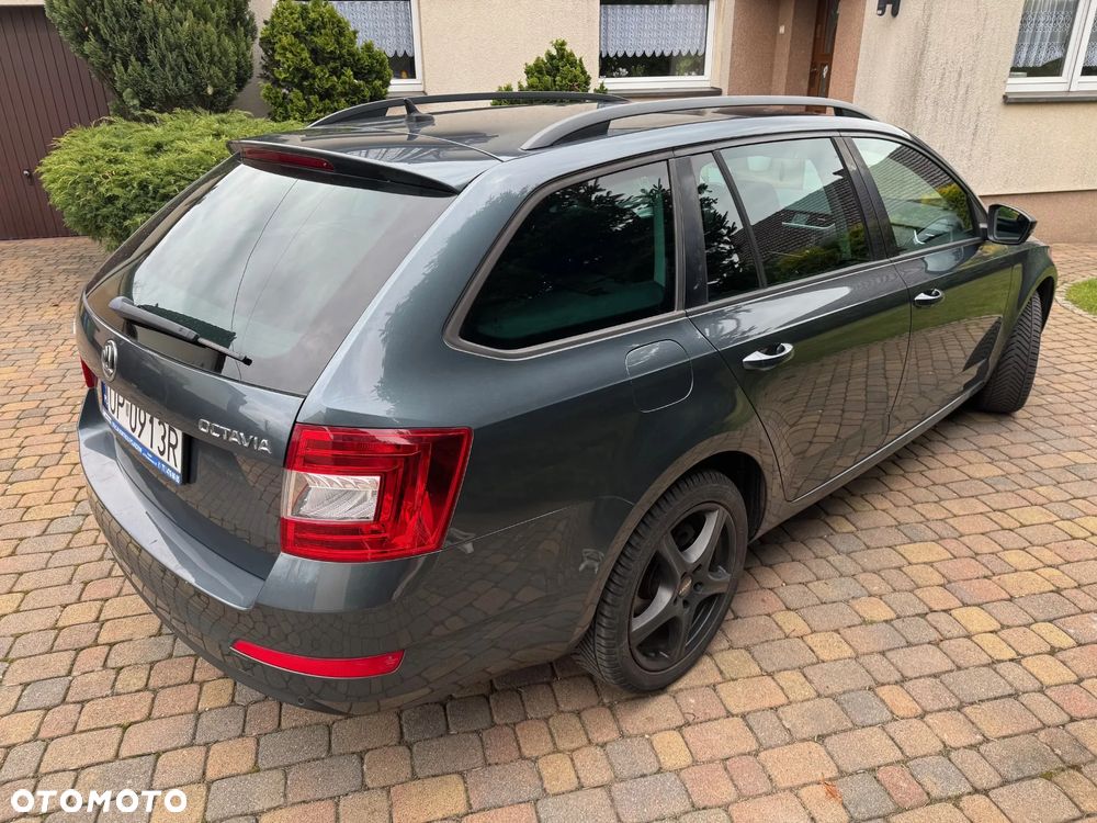 Skoda Octavia 2.0 TDI DSG Ambition - 6