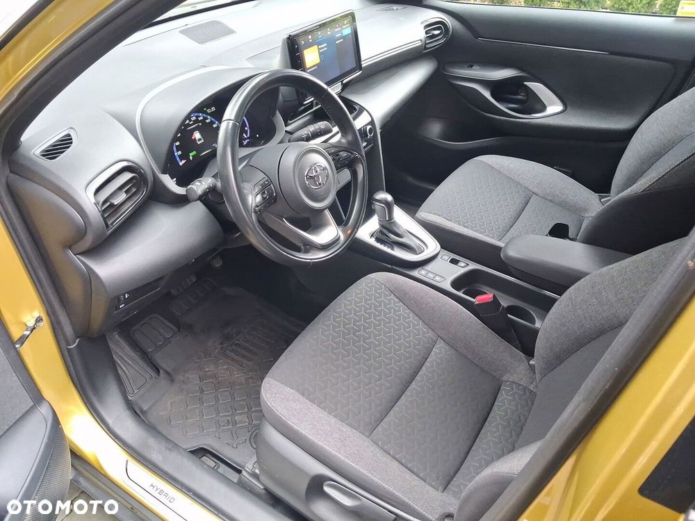 Toyota Yaris Cross Hybrid 1.5 Comfort - 24