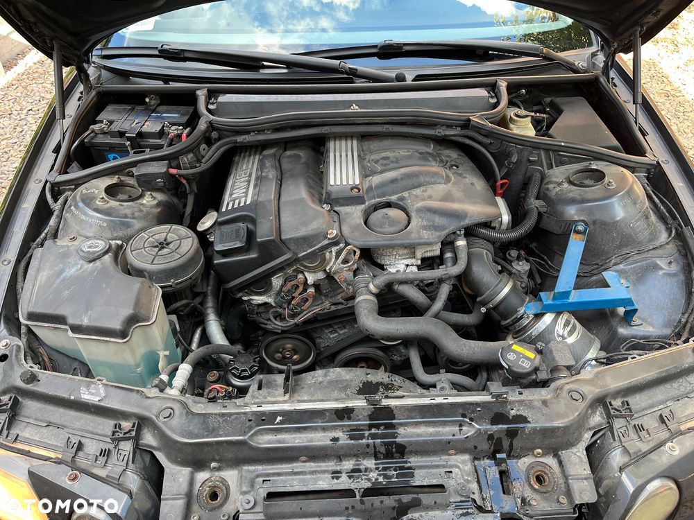 BMW Seria 3 316i - 12