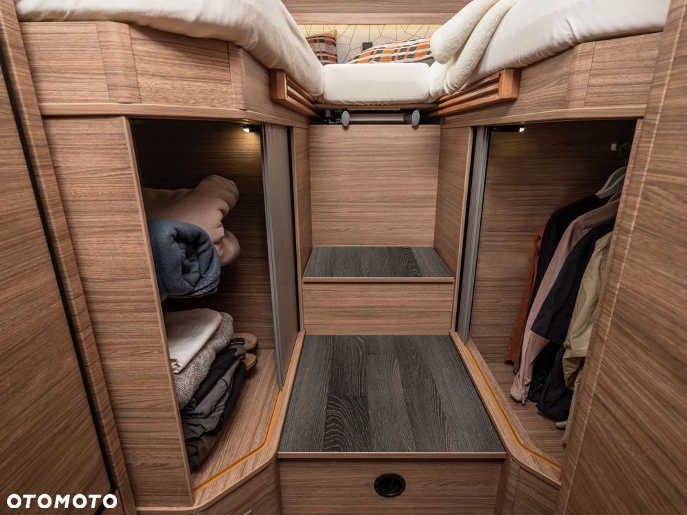 Weinsberg CaraCompact Suite 640 MEG EDITION [PEPPER] - Mercedes-Benz Sprinter - 18