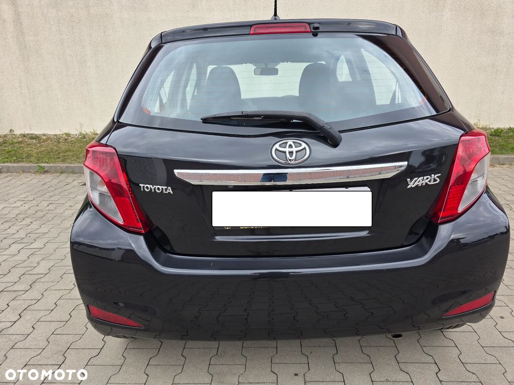 Toyota Yaris 1.0 Premium - 10