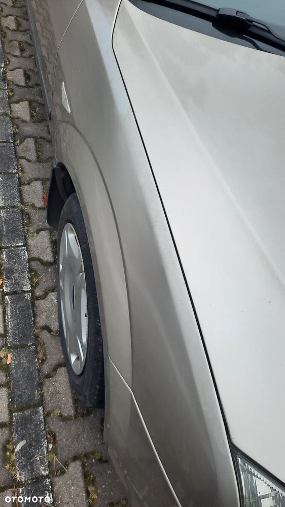 Ford Mondeo 1.8 Ambiente - 4