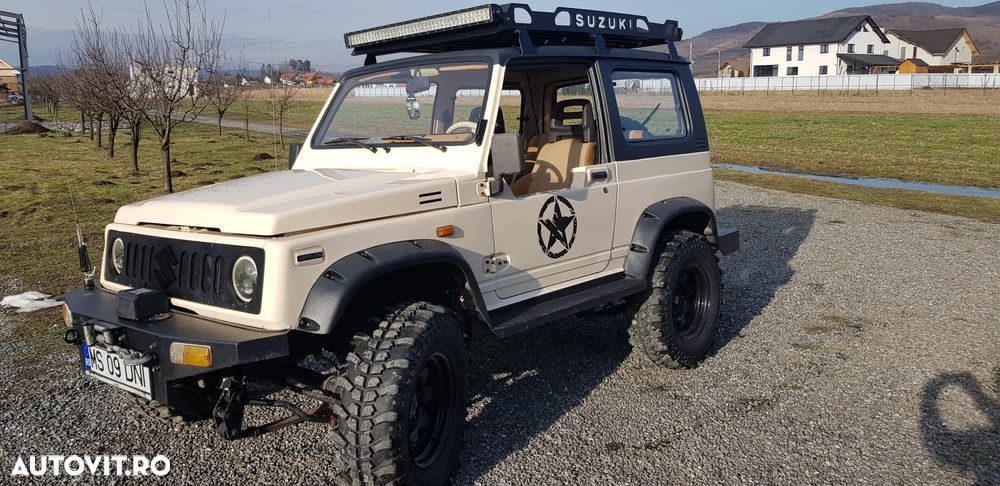 Suzuki Samurai - 3