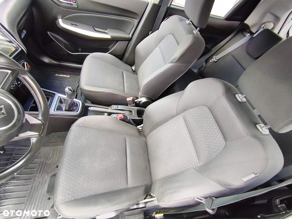 Suzuki Swift 1.2 SHVS Premium Plus - 15