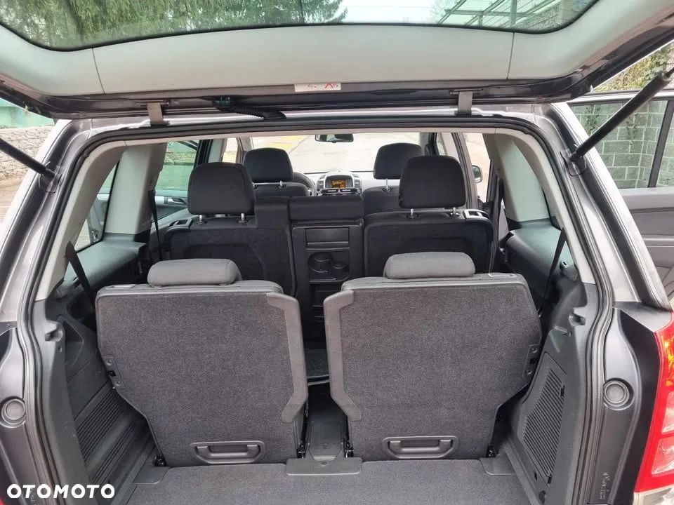 Opel Zafira - 18