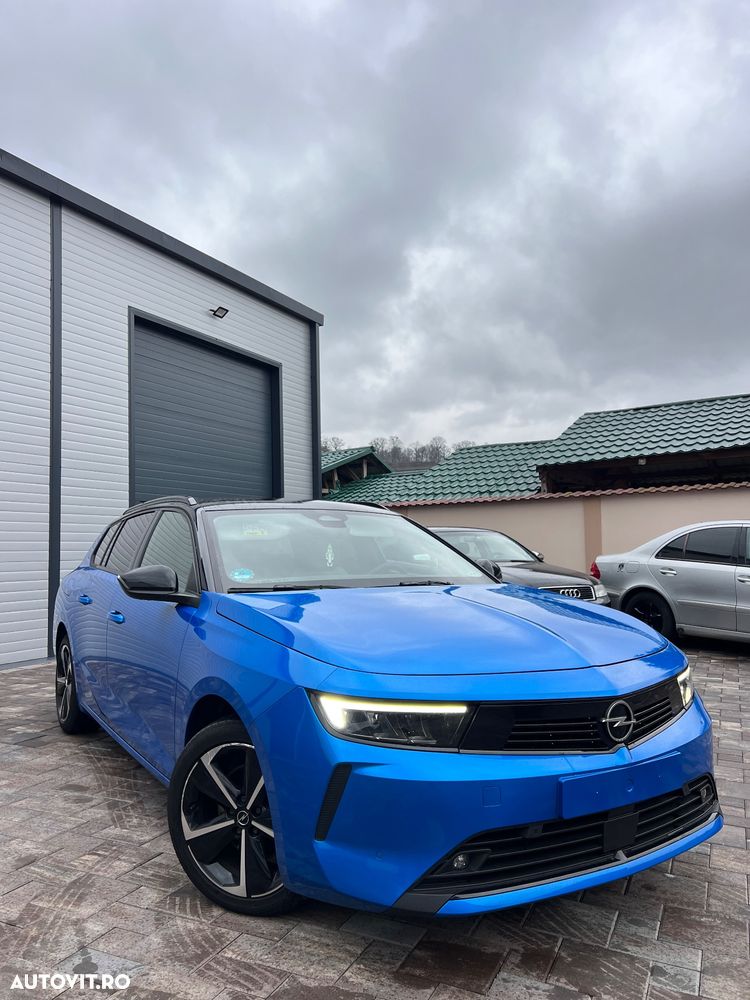 Opel Astra 1.5 D Automatik GS Line - 2