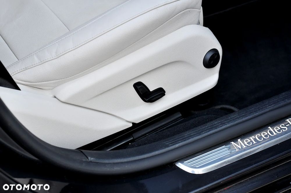 Mercedes-Benz Klasa E 220 d 9G-TRONIC Edition AVANTGARDE - 26