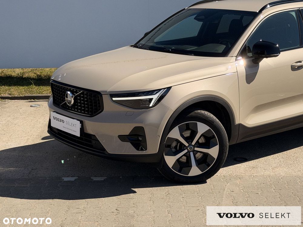 Volvo XC 40 - 3