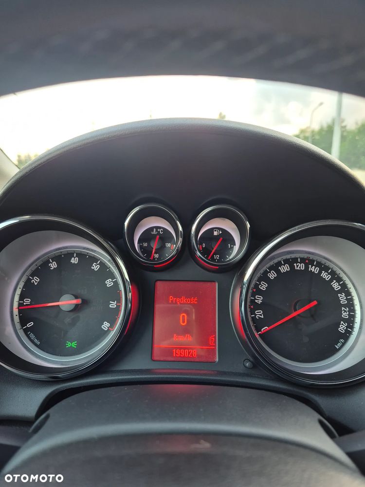 Opel Astra 1.6 Turbo Edition - 14