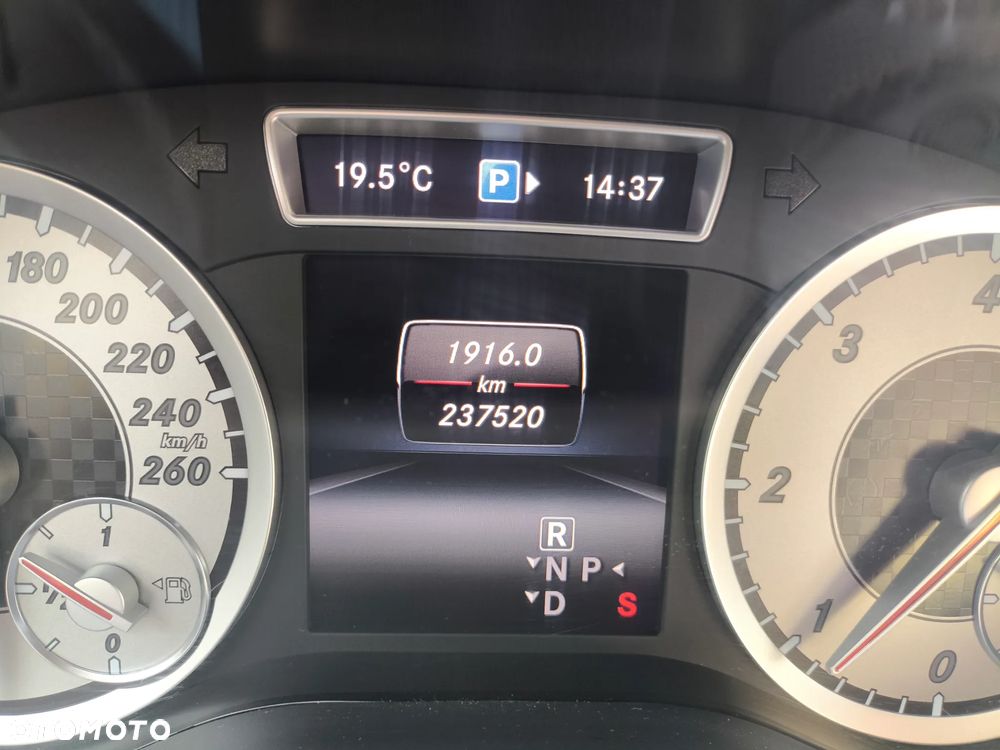 Mercedes-Benz Klasa A 220 CDI - 16