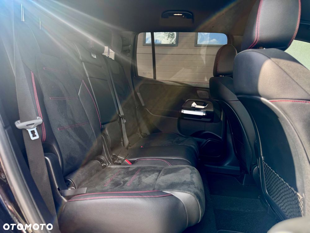 Mercedes-Benz GLB 200 d AMG Line 8G-DCT - 18