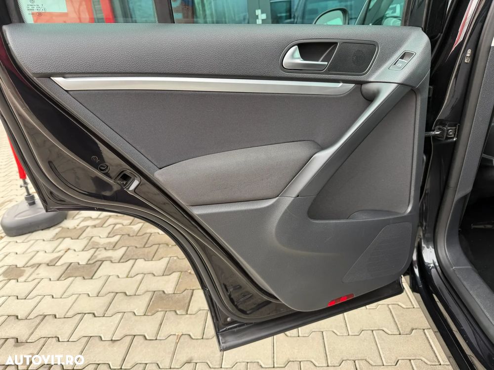 Volkswagen Tiguan 2.0 TDI DPF 4Motion Sport & Style - 25