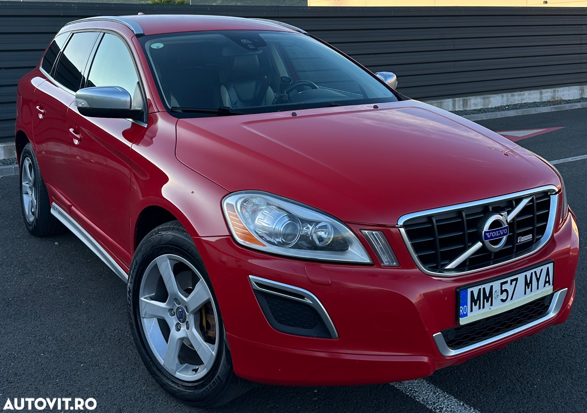 Volvo XC 60 D4 AWD Start-Stop Rdesign - 3