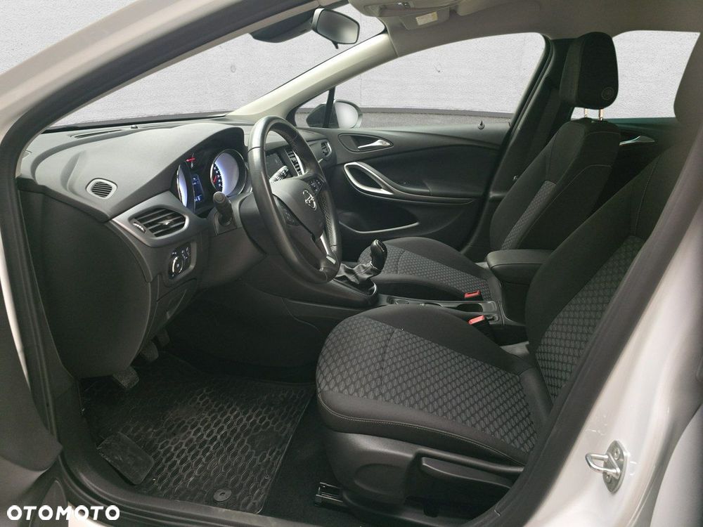 Opel Astra - 9