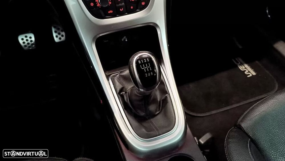 Opel Astra GTC 1.6 CDTi S/S - 10