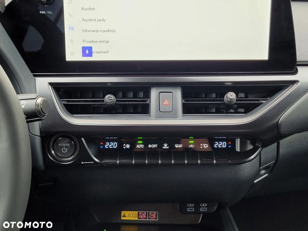 Lexus UX 300h F Sport Design - 23